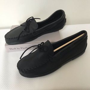 Minnetonka black moosehide driving shoe, size 10